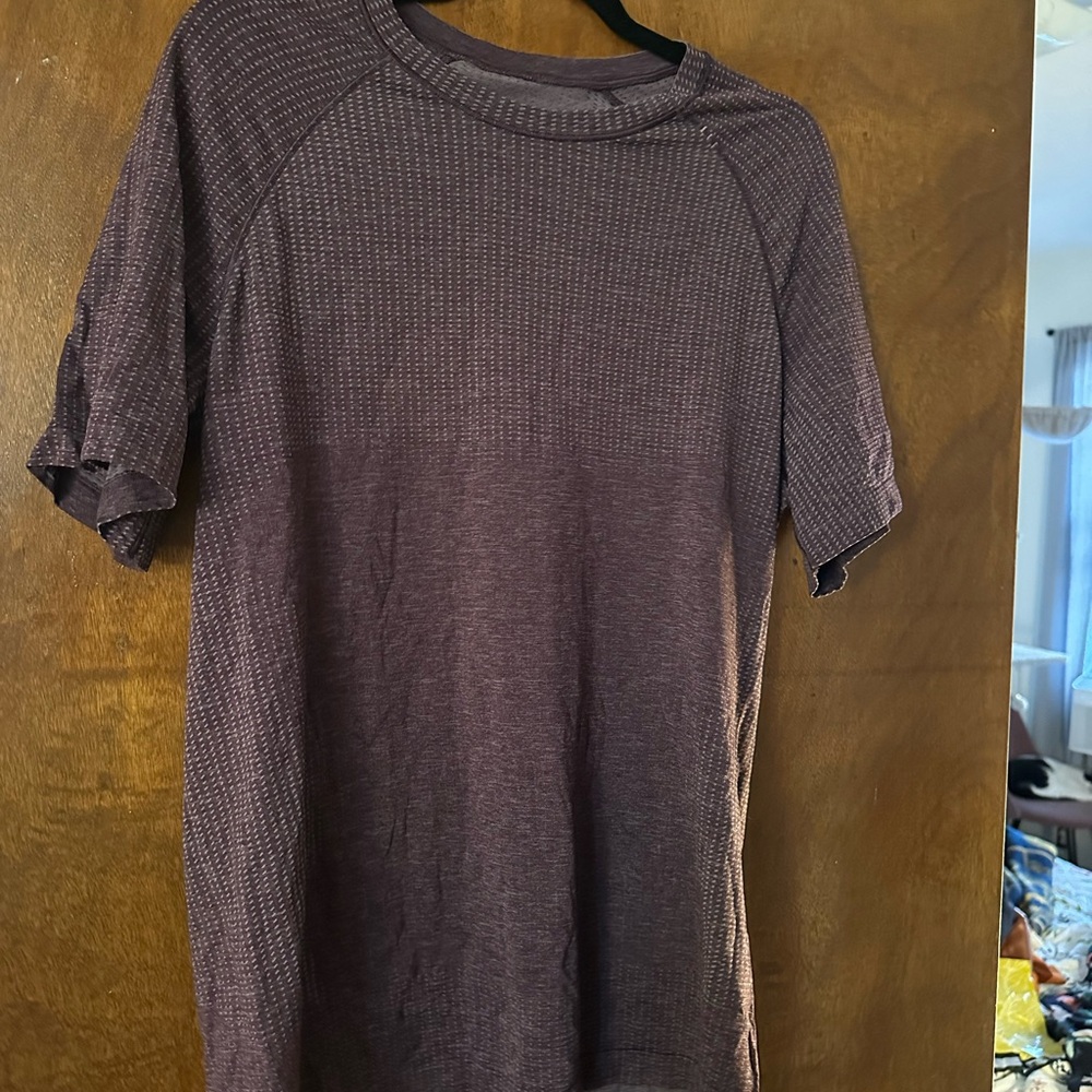 Lululemon Athletica Purple Short Sleeve Tee